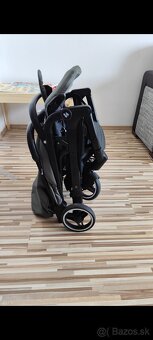 Hauck travel N care - 7