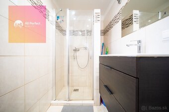 Na predaj zariadený rodinný dom vo Váhovciach – bývajte v ti - 7