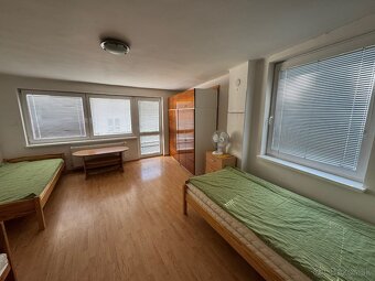 Príjemné miesto na bývanie priamo v centre - DOM - 7