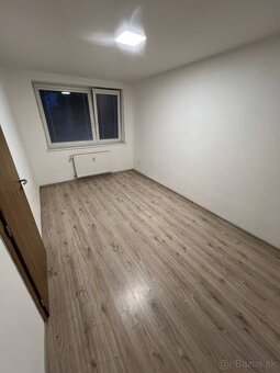 Na predaj 2 izbový byt kompletná rekonštrukcia Handlová - 7