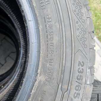 235/65 r16c Continental - 7
