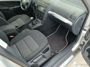 Škoda Octavia Scout 2,0tdi, r.v.6/2007, 4x4, bez korozie - 7