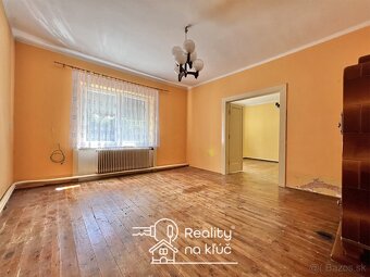 Na predaj 4-izbový rodinný dom s garážou vo výbornej lokalit - 7