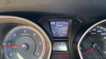✨ Hyundai i30 Kombi 1.6 CRDi – V TOP STAVE A S BOHATO - 7