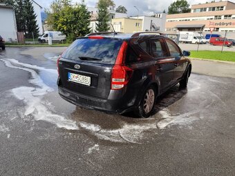 Kia ceed SW 1,6 Crdi 85kw 2011 - 7