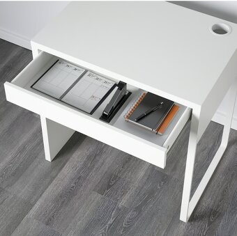 Stôl Ikea Micke - 7