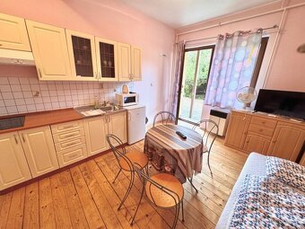 Predaj- zabehnutý penzión s rodinným domom  – Štúrovo - 7