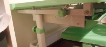 Rastúci písací stôl + stolička - 7