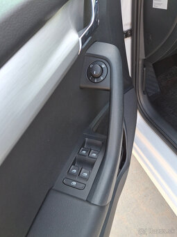 ŠKODA OCTAVIA III Combi TSI 132KW benzín - 7