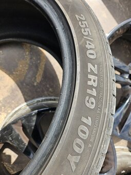 255/40 r19 letné - 7