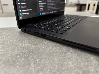 Dell Latitude 5300 2v1 –dotykový notebook aj tablet v jednom - 7