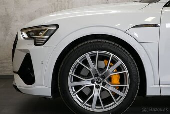 Audi e-tron 55 300kW S-line Ambi 360 Tažné Kůže 31tkm SOH96% - 7