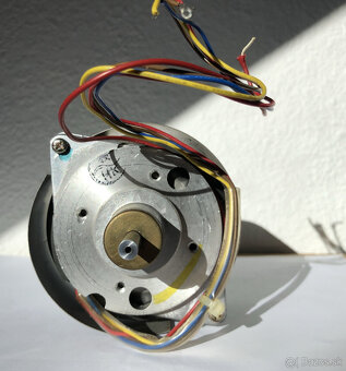 Capstan motor Akai SCM-200 - 7