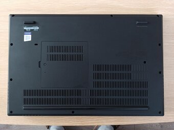 Lenovo ThinkPad P15 Gen1 - 7