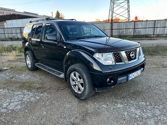 Nissan Pathfinder 2.5 dCi 7 Miestne, ťažné. - 7