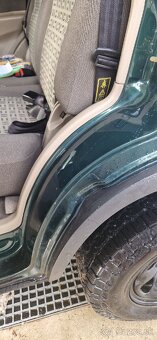 Nissan Terrano 2 - 7