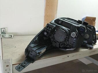 Práve predné svetlo Kia Rio - 7