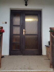 Predám vchodové drevené dvere s presklenim - 7