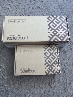 Predám router + anténu - 7