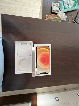 IPhone 14 128GB bílý white - 7