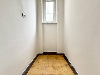PREDAJ - Stromestský 4izbový byt s vysokými stropmi, 116m2, - 7
