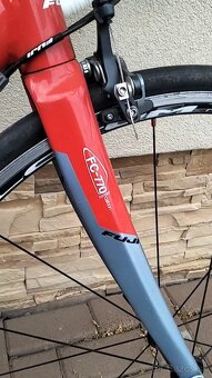 Cestný bicykel Fuji Rubaix - 7