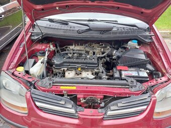 Nissan ALMERA TINO - 7