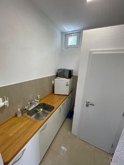 Prenajmem priestor pre ambulancie, obchod, kancelárie v BN - 7