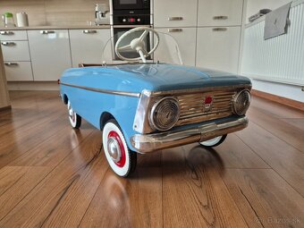 Šlapacie autíčko moskvič - 7