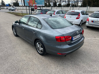 VW Jetta 1.6 TDI diesel, 77KW, MT5, rok:08.2011. - 7