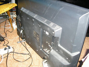 Predam LED televizor - 7