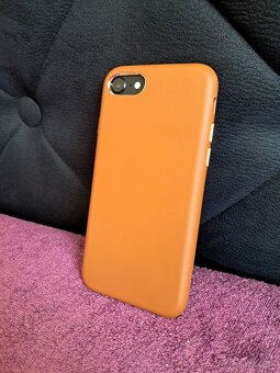 Iphone SE 2020 - 7