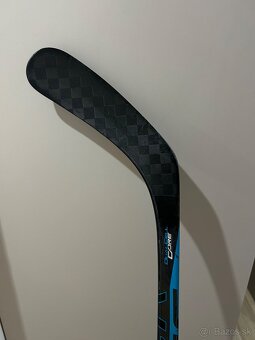 ✅HOKEJKA - BAUER NEXUS E4 ako SYNC - P92 - 77 FLEX - 162 CM✅ - 7