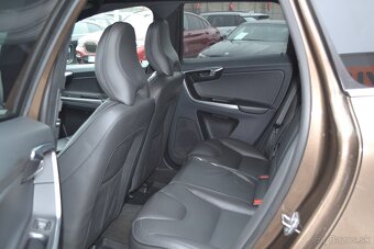 Volvo XC60 2.4 D5 AWD INSCRIPTION - 7