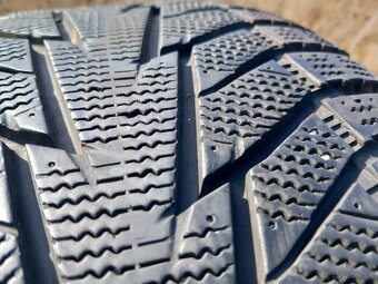 245/45 r18 zimne pneumatiky hankook - 7