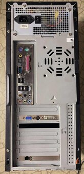 Predám pc retro z Windows xp - 7