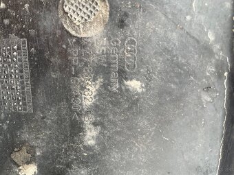 Kryt pod motor Audi A6 C6 - 7