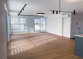 PENTHOUSE, 264 m2, absolútne centrum Žiliny - 7
