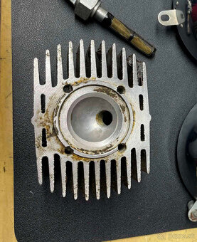 - Nový - TACHOMETER - JAWA -20-23 - - ORIGINÁL - - 7