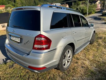 Predám Mercedes GL350 Bluetec 4matic - 7