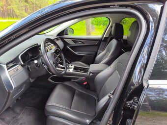 Jaguar F-Pace 2,0l - 7