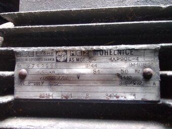 Predám dva motory 2.2 kW a 1.5 kW. - 7