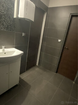 Atraktívne priestory v centre mesta 34 m2 - 7