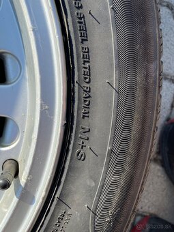 Originálne elektróny BMW s celoročnými gumami - 7