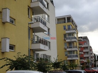 NOVO zariadený 1- IZBOVY BYT, + aj parking, RUŽINOV - 7