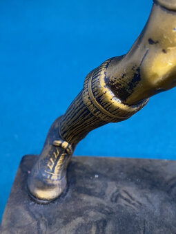 Art deco socha hádzanár s loptou - 7