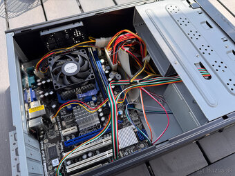 Počítač AMD Phenom II, 2GB - Bez HDD a OS - 7