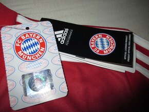 Predzápasový futbalový dres Bayern Mníchov - 7