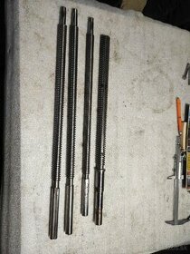 Vodiace skrutky a vreteno brúsky, suporty, štítky - 7