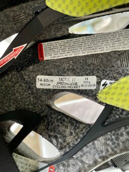 cyklistická helma Specialized Tactic II - hyper green - 7